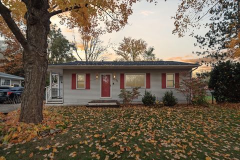 A home in West Bloomfield Twp