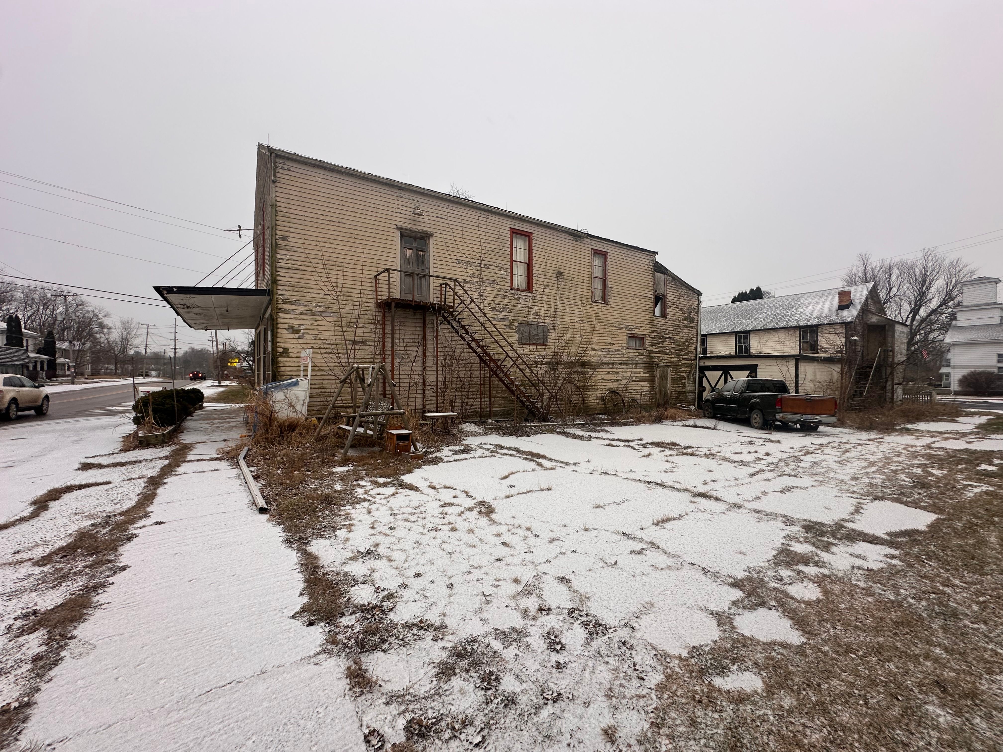10596 HAMBURG Road