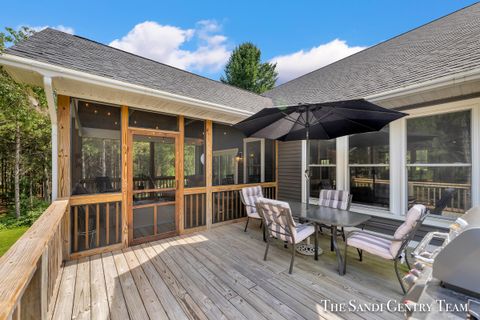 A home in Benona Twp