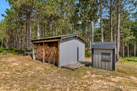 A home in Benona Twp