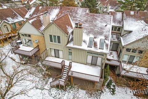 A home in Farmington Hills