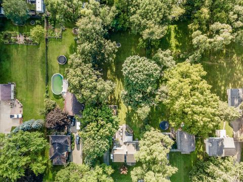 A home in West Bloomfield Twp