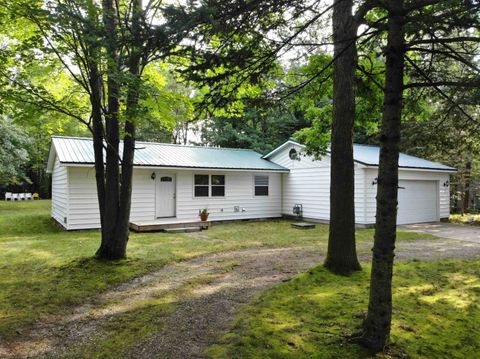 A home in Markey Twp