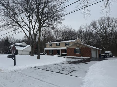 A home in Grand Blanc Twp