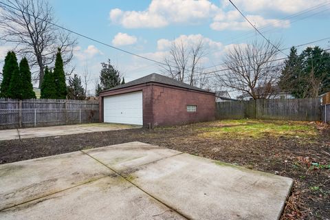 A home in Harper Woods