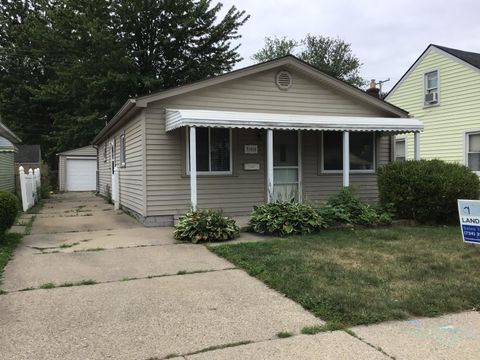 21816 Rosedale Street St Clair Shores City MI 48080