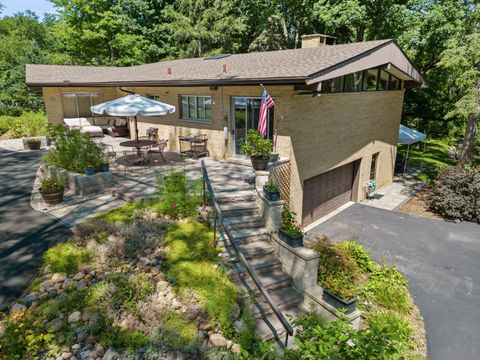 A home in West Bloomfield Twp