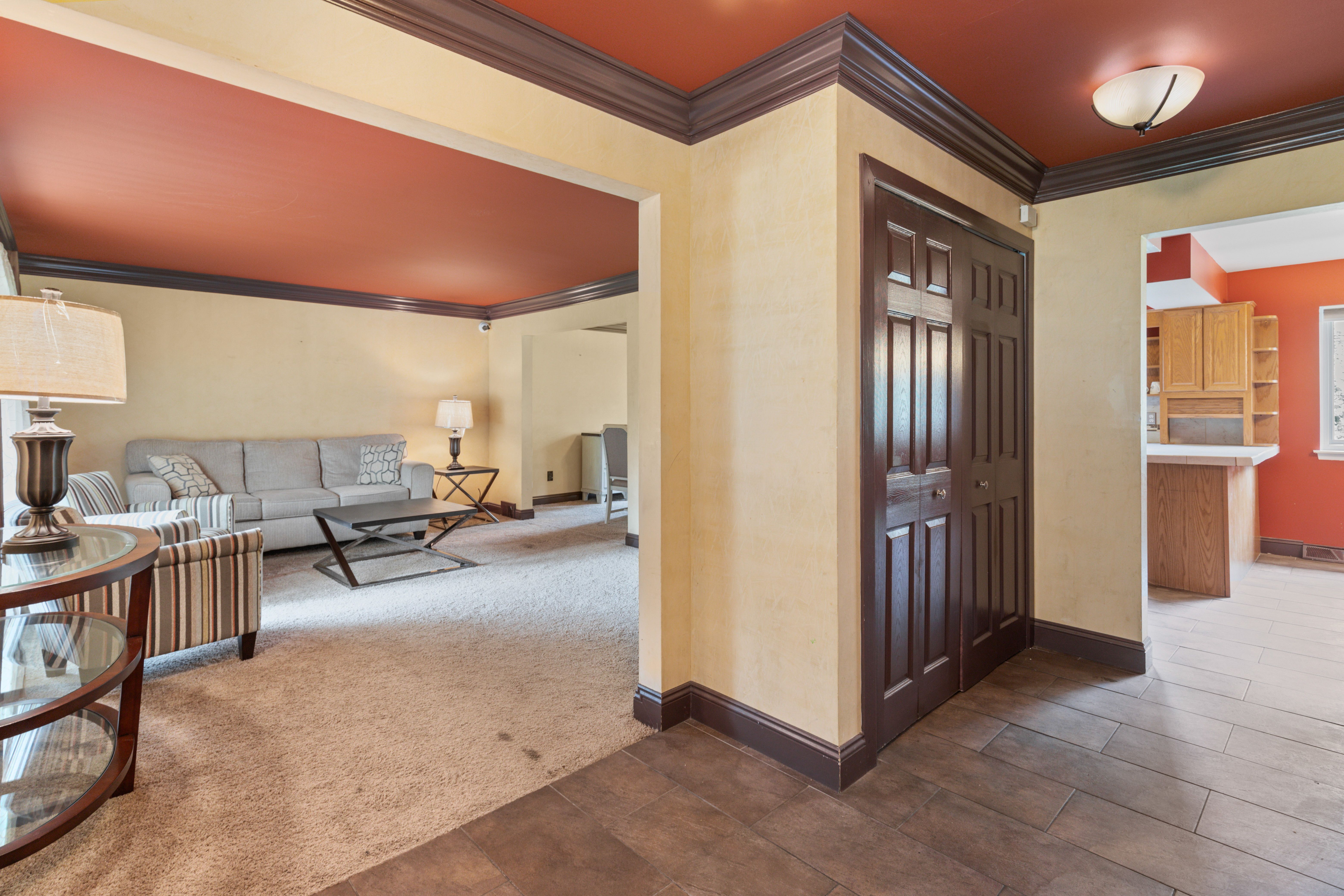 18230 RAINBOW Drive