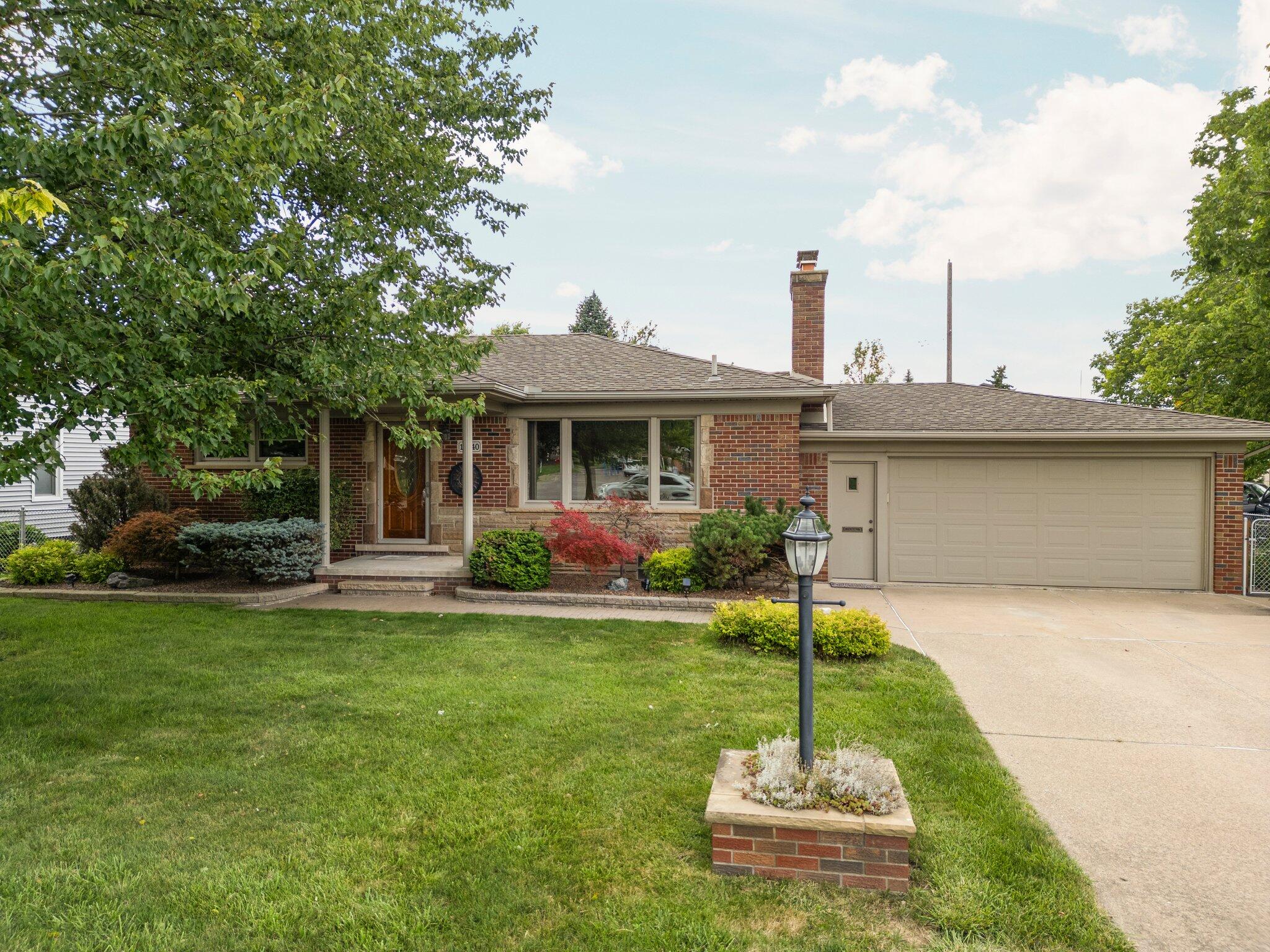 View Allen Park, MI 48101 house