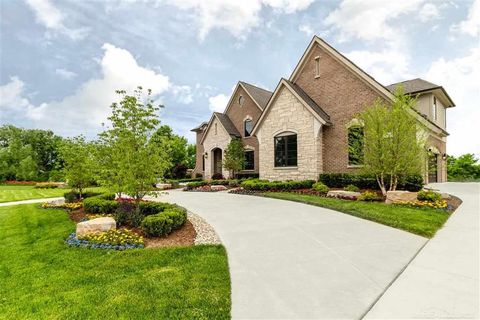 A home in Oakland Twp