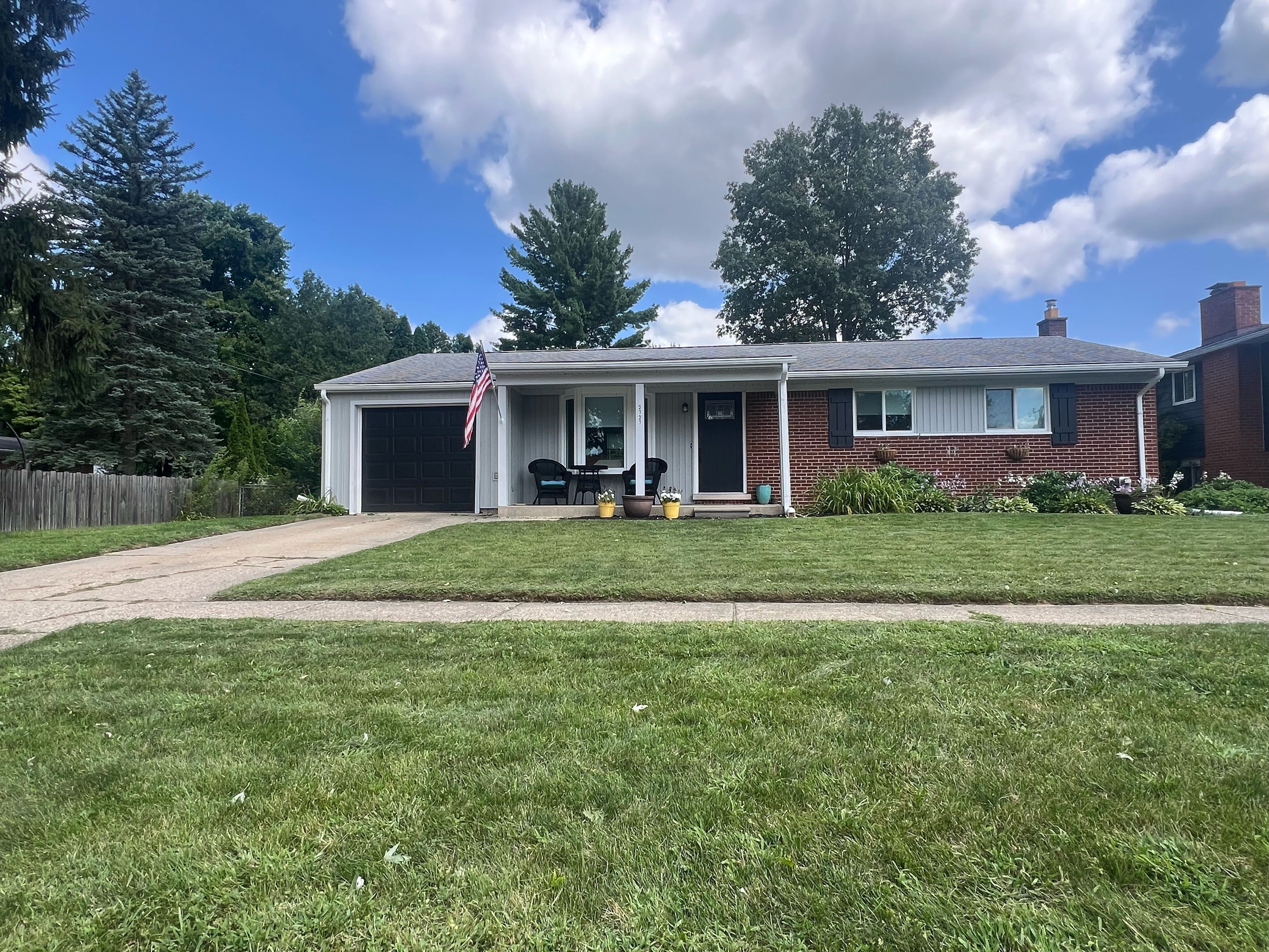 View Commerce Twp, MI 48382 house