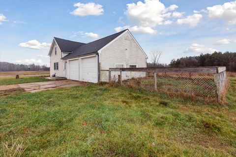 A home in Home Twp