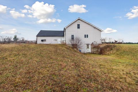 A home in Home Twp