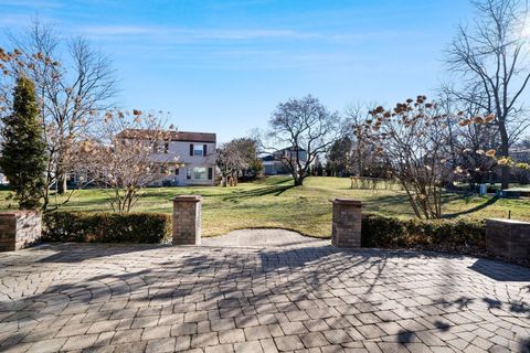 A home in West Bloomfield Twp