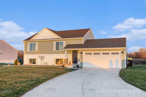 A home in Sand Lake Vlg