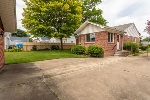 A home in Garden City