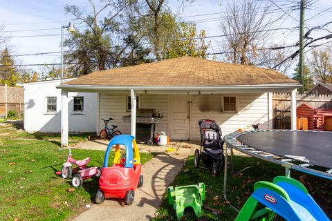 A home in Inkster