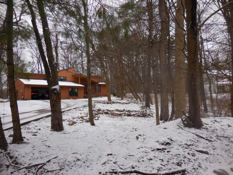 A home in Pennfield Twp