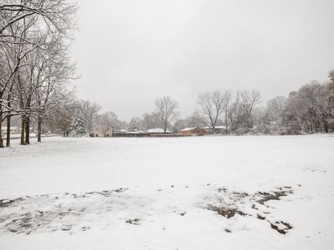 A home in Paw Paw Vlg