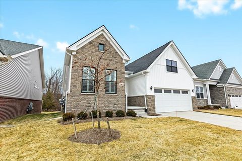 A home in West Bloomfield Twp