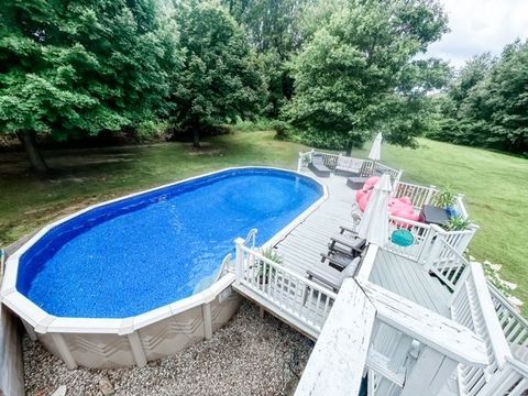 A home in Putnam Twp