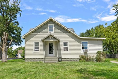 A home in Three Oaks Twp