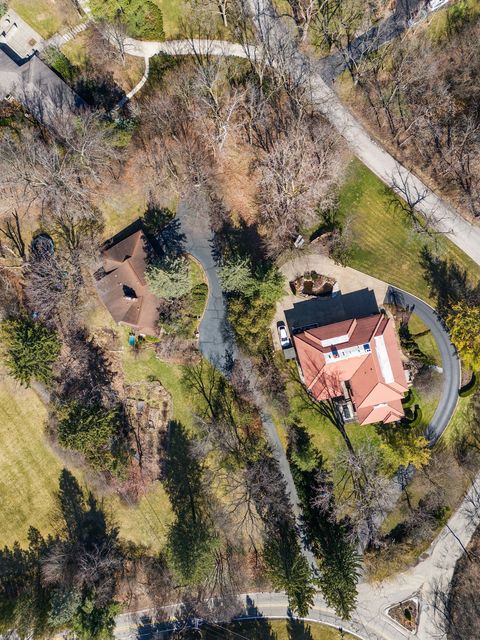 A home in Bloomfield Twp