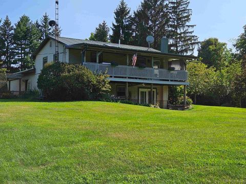 A home in Pittsford Twp