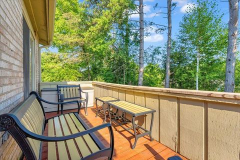 A home in West Bloomfield Twp