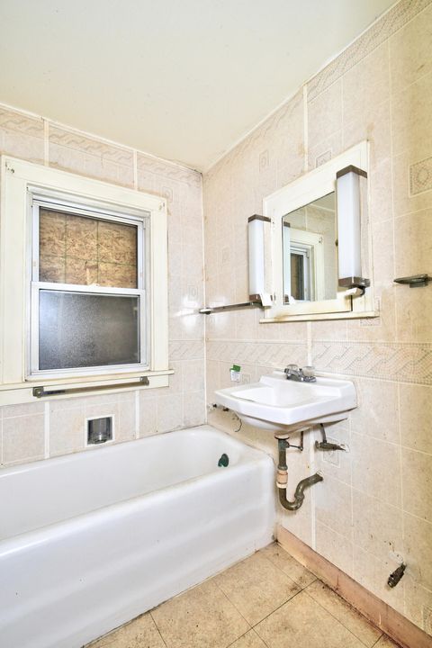 A home in YpsilantiCharterTownship_Washtenaw