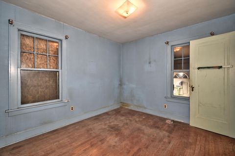 A home in YpsilantiCharterTownship_Washtenaw