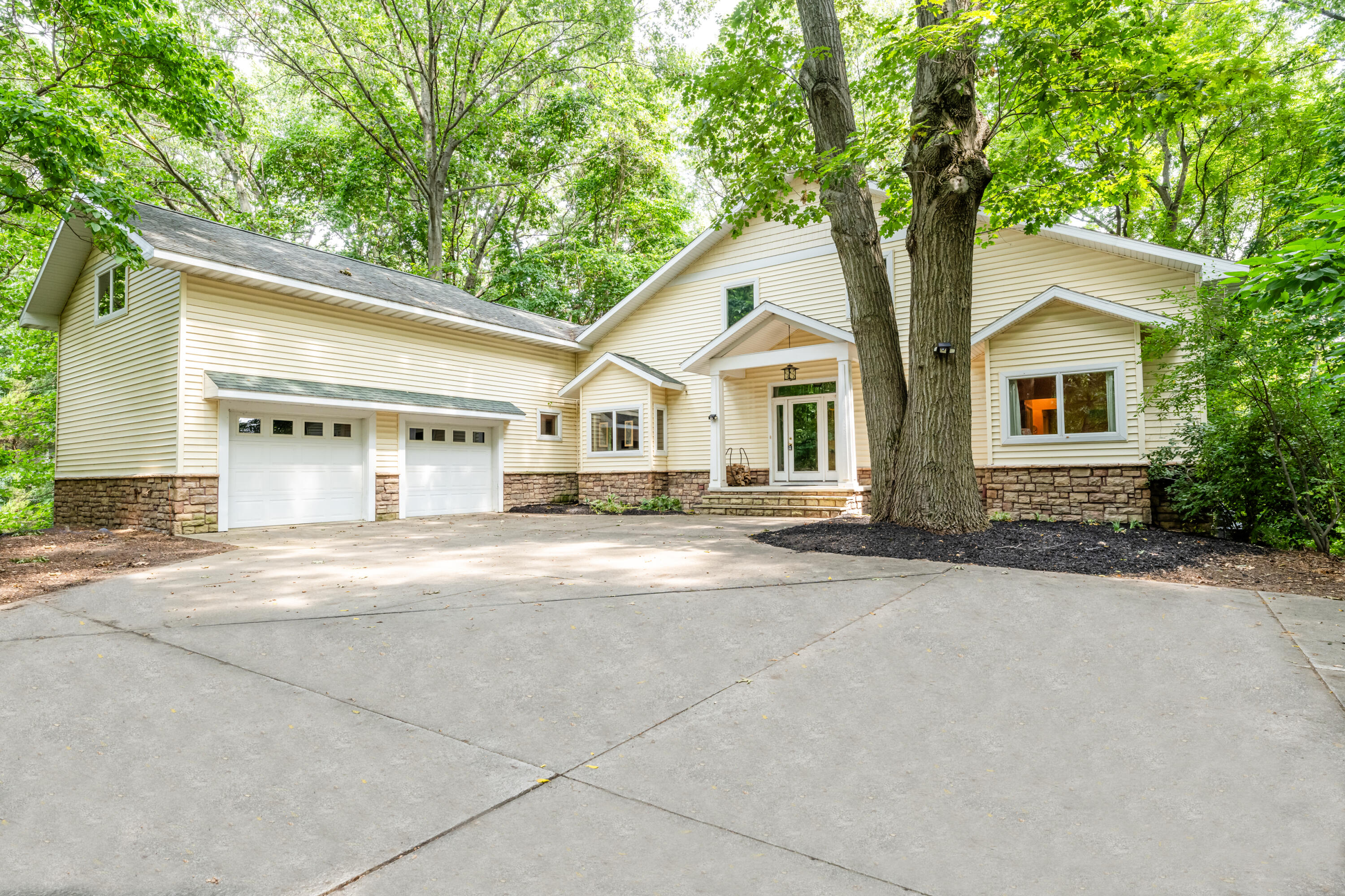 View Stevensville Vlg, MI 49127 house