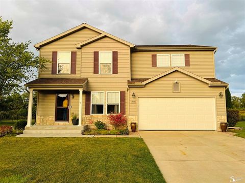 A home in Frenchtown Twp