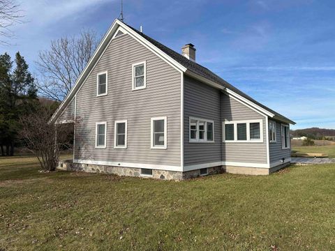 A home in Centerville Twp