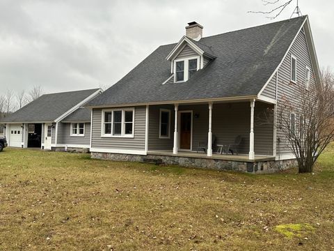 A home in Centerville Twp