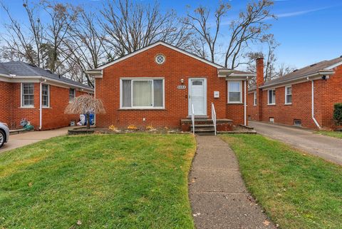 A home in Dearborn Heights