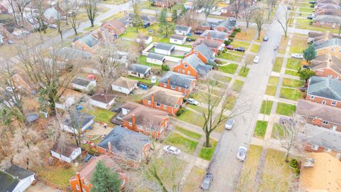 A home in Dearborn Heights