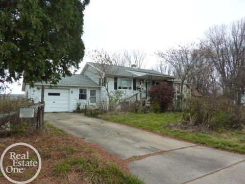 A home in Chesterfield Twp