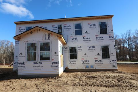 A home in Grand Blanc Twp