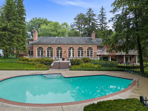 A home in Bloomfield Hills