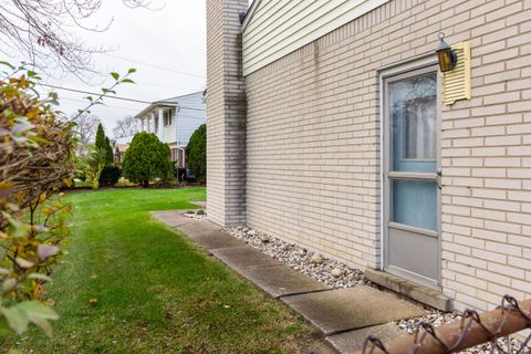 A home in Warren