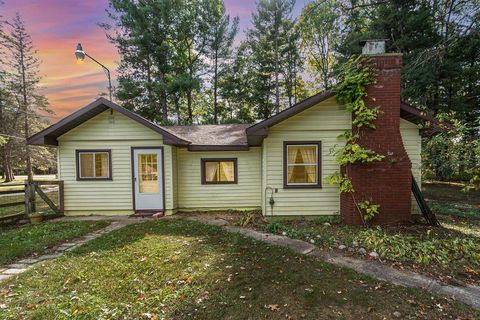 A home in Plainfield Twp