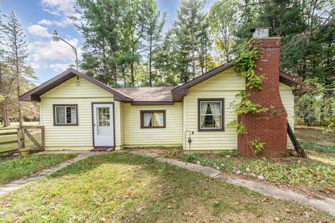 A home in Plainfield Twp