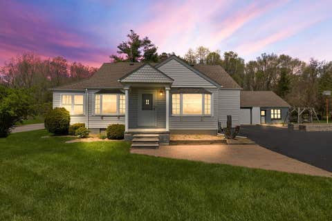Featured picture for the property 20240028450