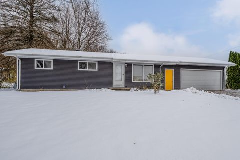 A home in Coloma