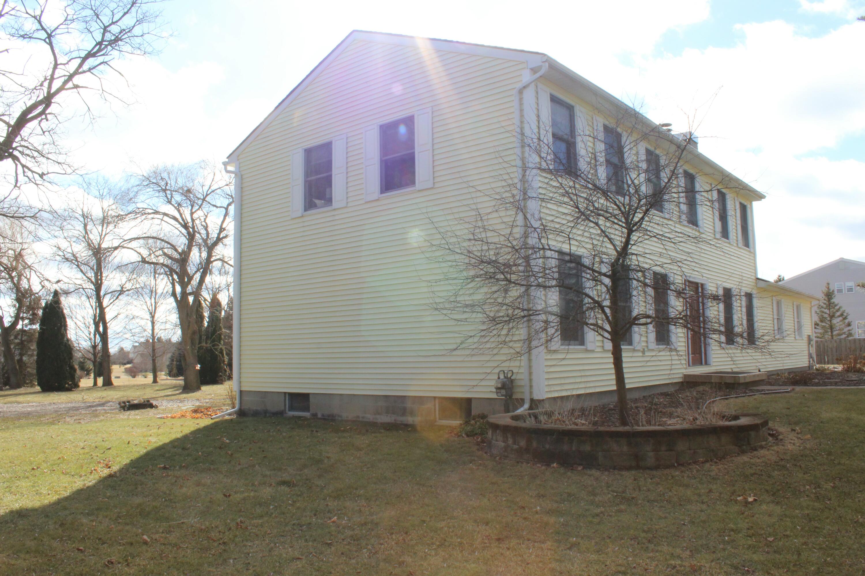 85 W Willis Road