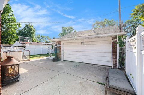 A home in Dearborn Heights