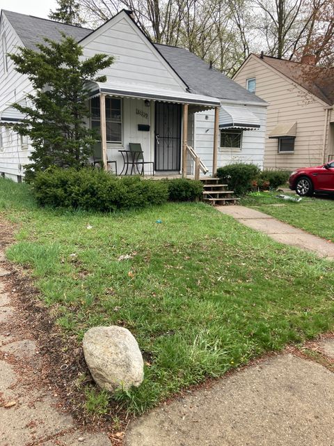 A home in Harper Woods