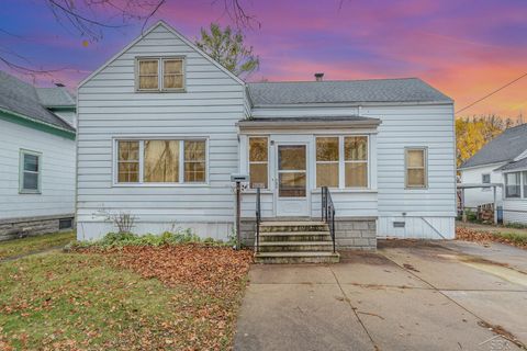 A home in Bay City