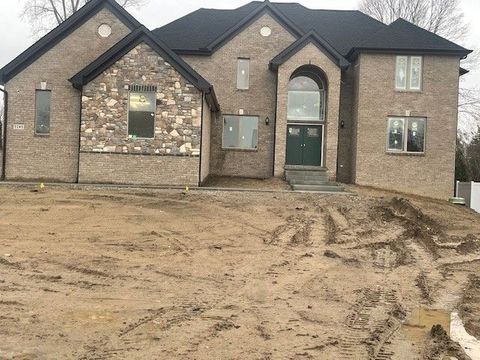 A home in Commerce Twp